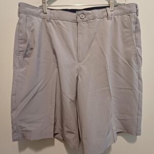 Izod Golf Shorts Mens 38 Casual Gray Khaki Chino Straight Fit Lightweight Pocket